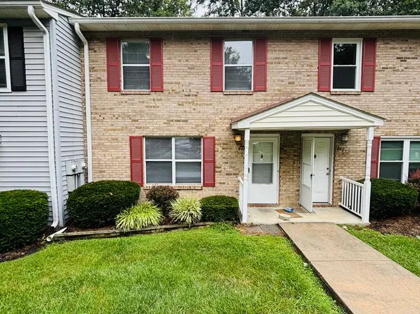 441 Janie Ln, Blacksburg, VA 24060