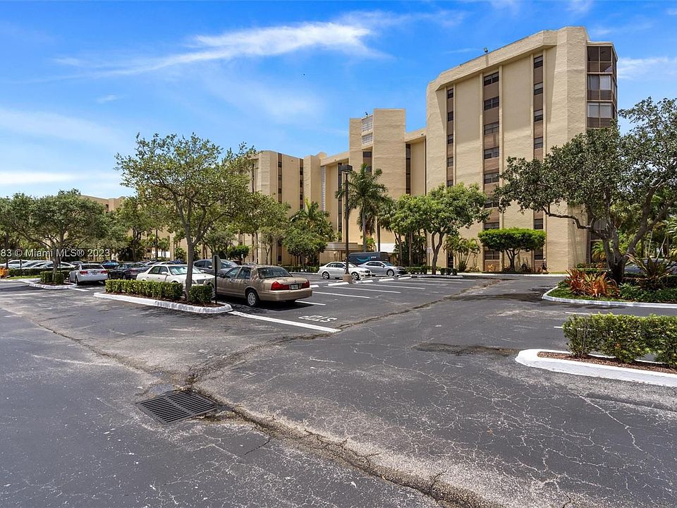 1st image of 7300 Radice Ct APT 401