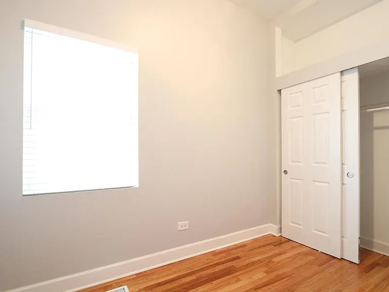 1940 S Carpenter St #1 — Photo 8
