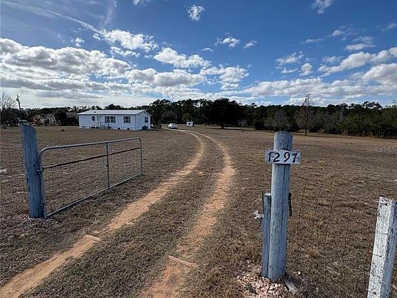 2nd image of 1297 Pfundstein Rd