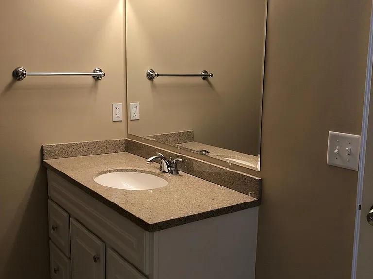 461 Dartmouth Cir — Photo 10
