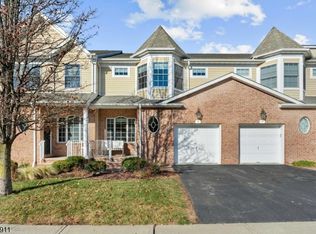5 Cicely Ct, Sparta, NJ 07871