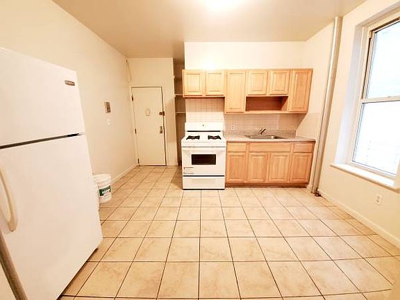 4th image of 4219 7th Ave APT 7