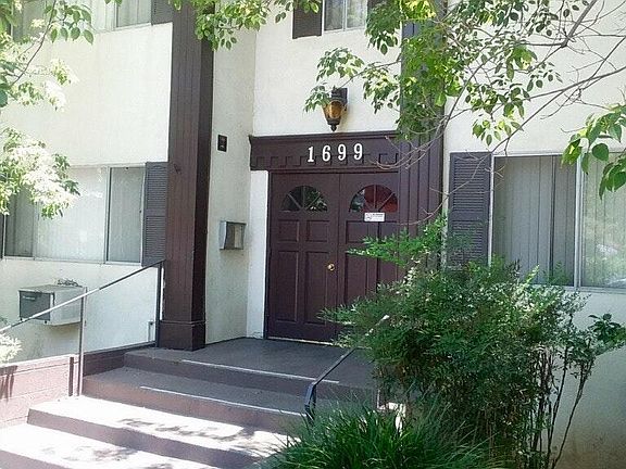 3rd image of 1699 Amberwood Dr APT 104