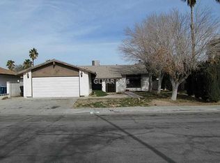 6570 Boxwood Ln, Las Vegas, NV 89103