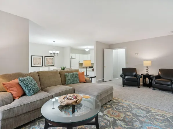 4071 Foss Rd NE #120, Minneapolis, MN 55421