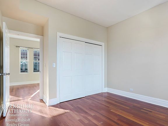 3rd image of 5342 N Winthrop Ave APT 3E