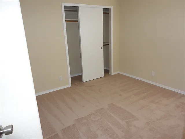 624 Valley Meadows Dr NE — Photo 8