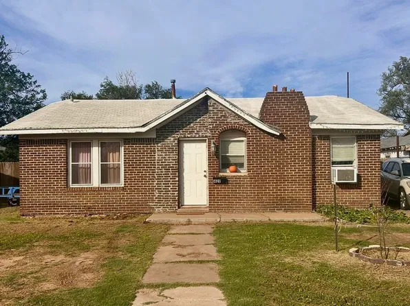 1409 Milwaukee St, Plainview, TX 79072