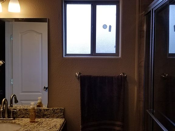 5th image of 271 Alazan Dr