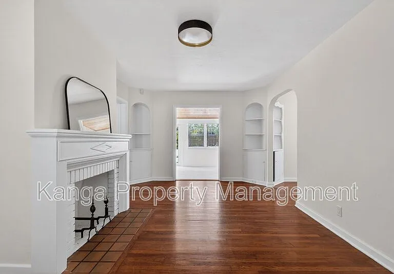 236 Greymon Dr — Photo 7