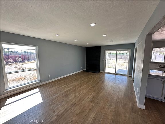 2nd image of 1401 De Anza St