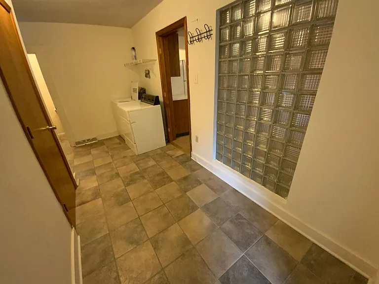 1408 Bass Ave — Photo 10