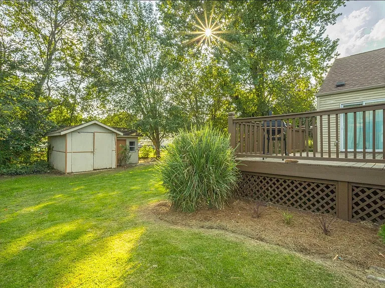 4800 Maryland Dr — Photo 22
