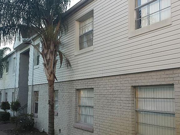 3rd image of 7210 N Manhattan Ave APT 2313