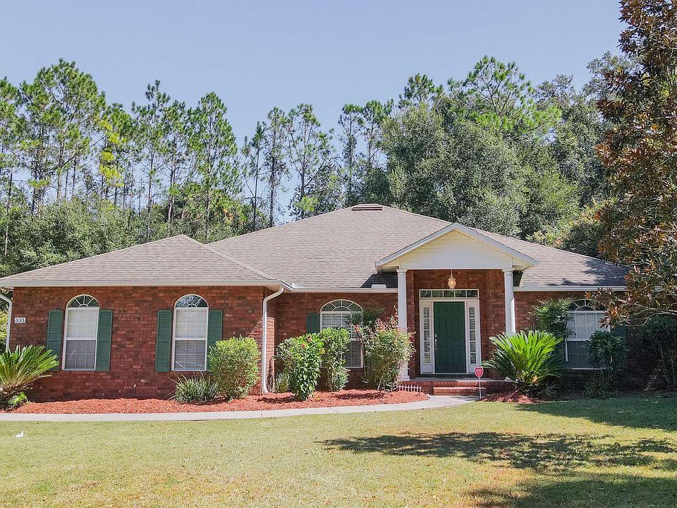 1st image of 533 NW Oakmont Way