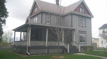1st image of 107 S Illini St