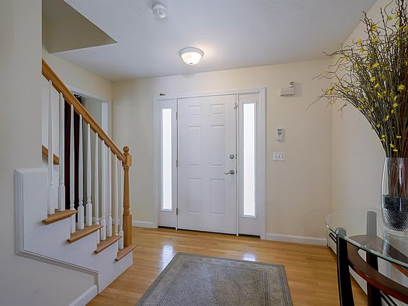 4th image of 14 Meadow Brook Crossing
