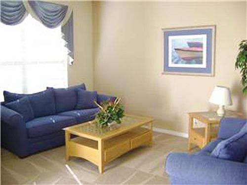 EI6P8421SKC-living-area