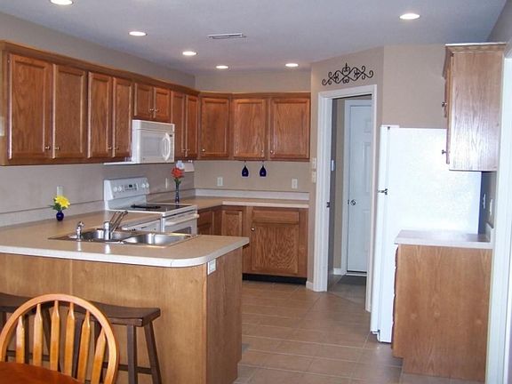 3rd image of 2300 Silver Leaf Ct
