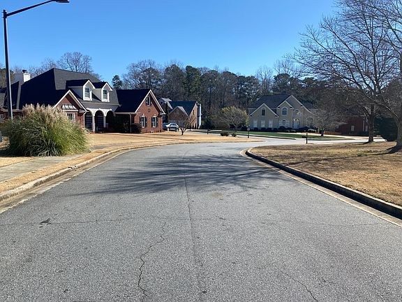 5th image of 2002 Carithers Dr