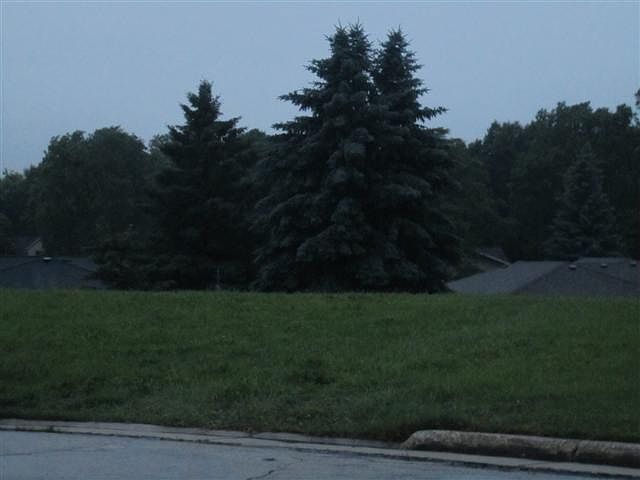 1st image of 10468 W Norwich Ave