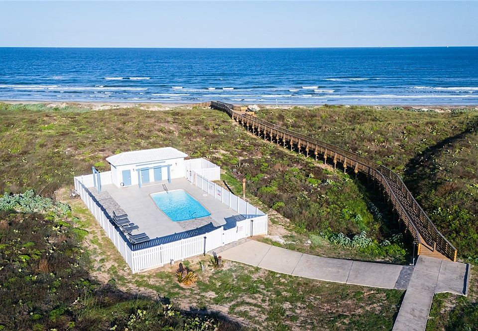 1st image of 150 Villa Pamplona Dr