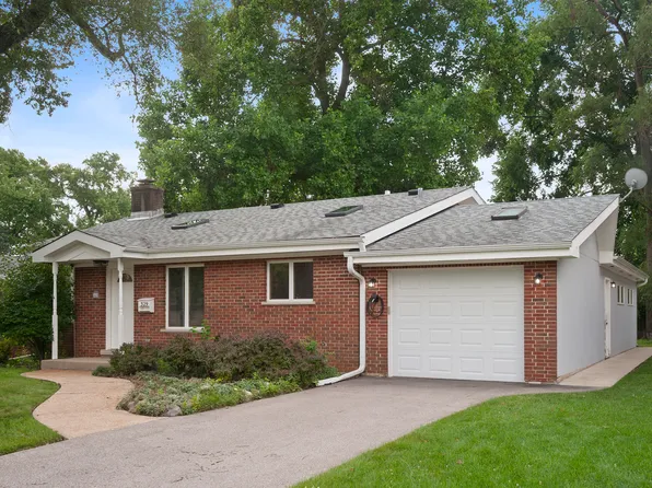 329 Chipili Dr, Northbrook, IL 60062
