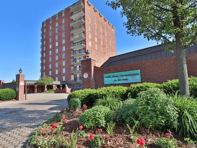 3301 Biddle Ave APT 9A, Wyandotte, MI, 48192