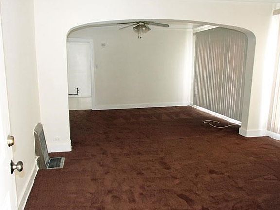 3rd image of 7836 S Hobart Blvd