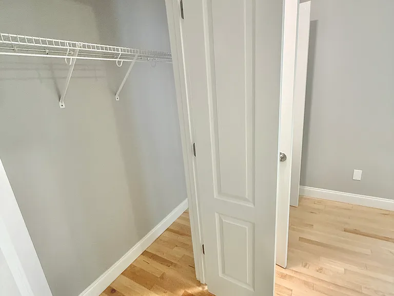 2041 English Ln — Photo 72