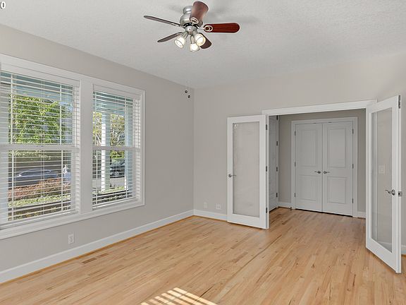 5th image of 1382 NW 8th Ave