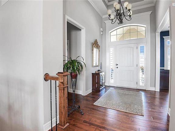 Step inside to be greeted by beautiful hardwood floors that offer staggered width planks.