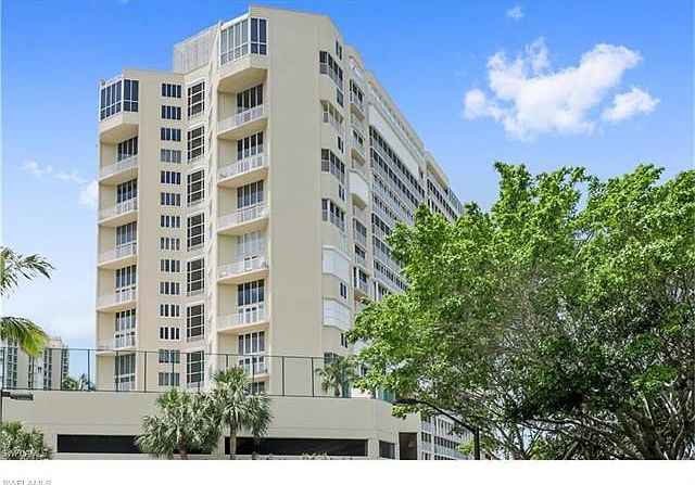 1st image of 4041 Gulf Shore Blvd N APT 406