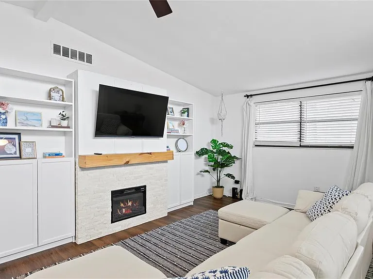 2407 S Lois Ave — Photo 26