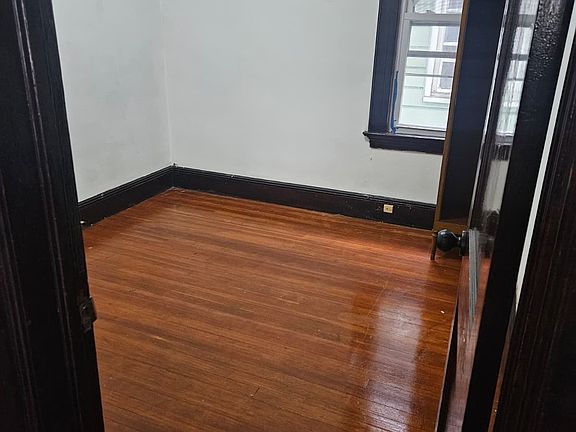 5th image of 344 Madison Ave #2