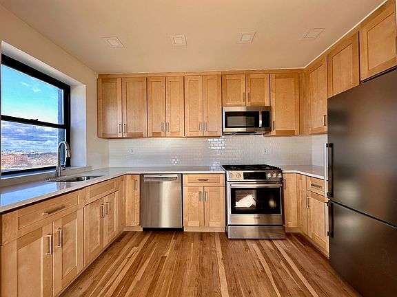 2nd image of 14935 Northern Blvd APT 6C