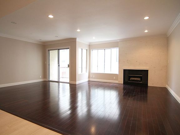 4th image of 1122 Peck Dr APT 103