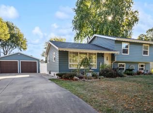 4745 Clover Ln, Waterloo, IA 50701
