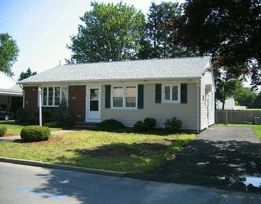 1st image of 26 Hillview Dr