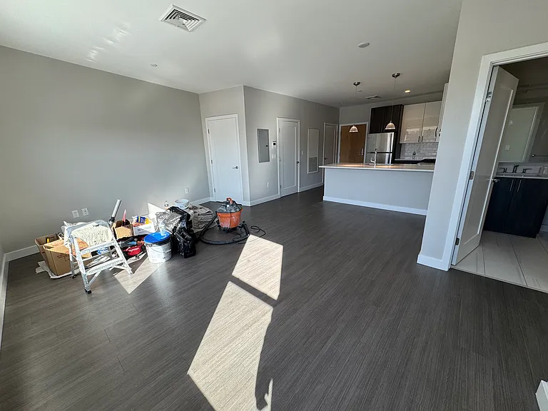 Hillside Residence — Photo 38