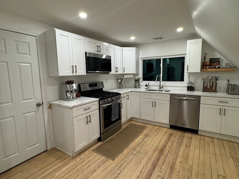 24 Thurman St #3 — Photo 3