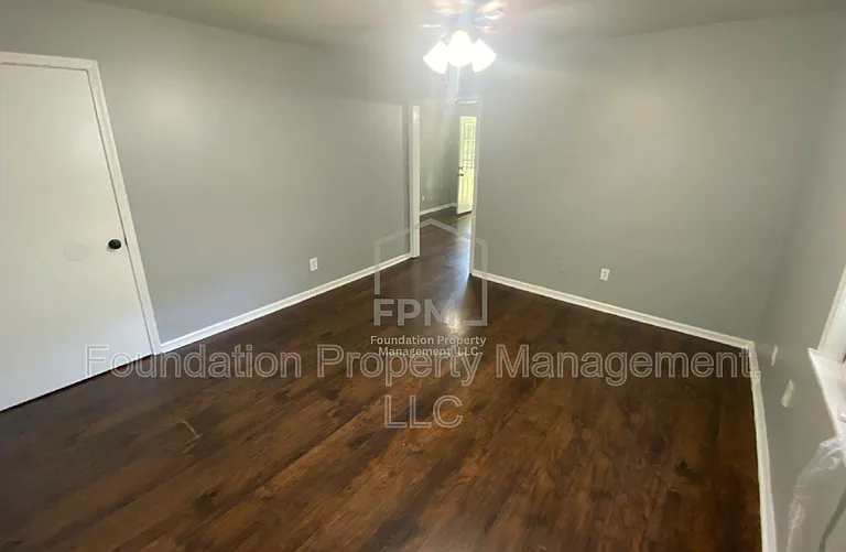 137 S Fenwick Rd — Photo 15