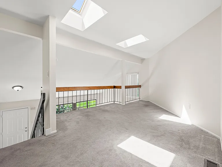 30 Chestnut Ct — Photo 14