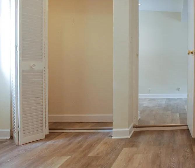1346 W Fletcher St #1CH — Photo 13
