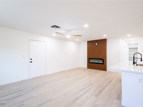 4th image of 508 S Jones Blvd