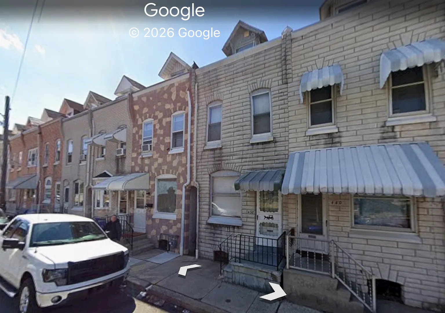 438 Linden St — Photo 1