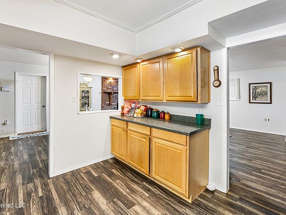 3rd image of 13058 W Echo Dr