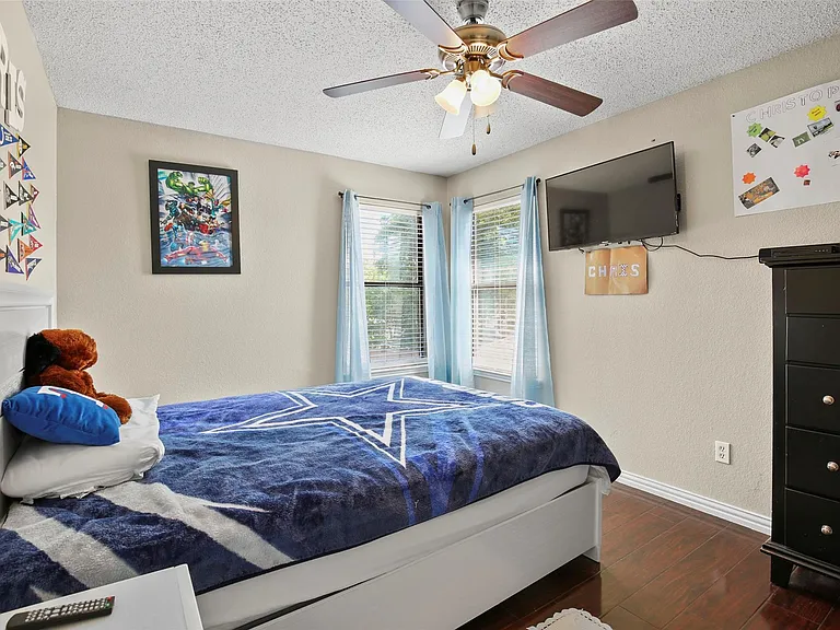2226 Crystal Creek Ln — Photo 17