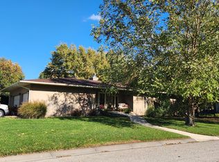 2808 Acacia Ave, Newton, KS 67117